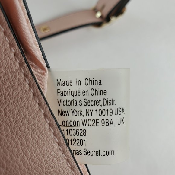 Victoria's Secrets Crossbody Saddle Bag Purse Pink Blush Studded Faux Leather - Picture 7 of 15